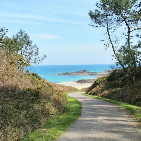Comfortable 700 M From The Erquy